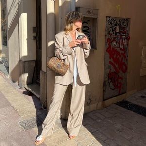 Djerf Avenue Forever Blazer Oat - SOLD